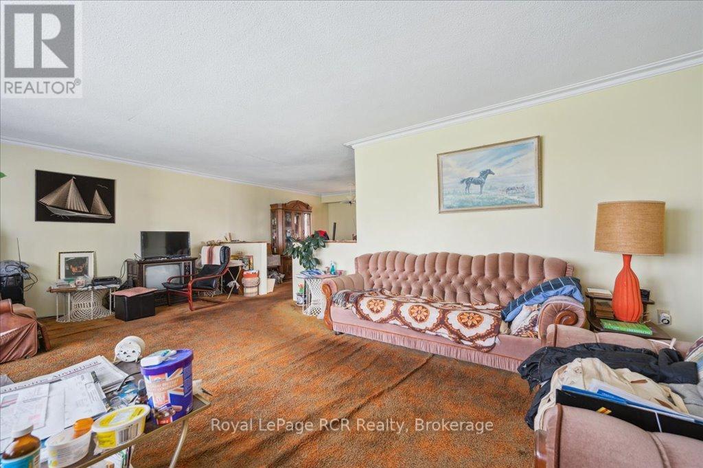 












9369 HWY 6 HIGHWAY

,
Wellington North,







Ontario
N0G2E0


