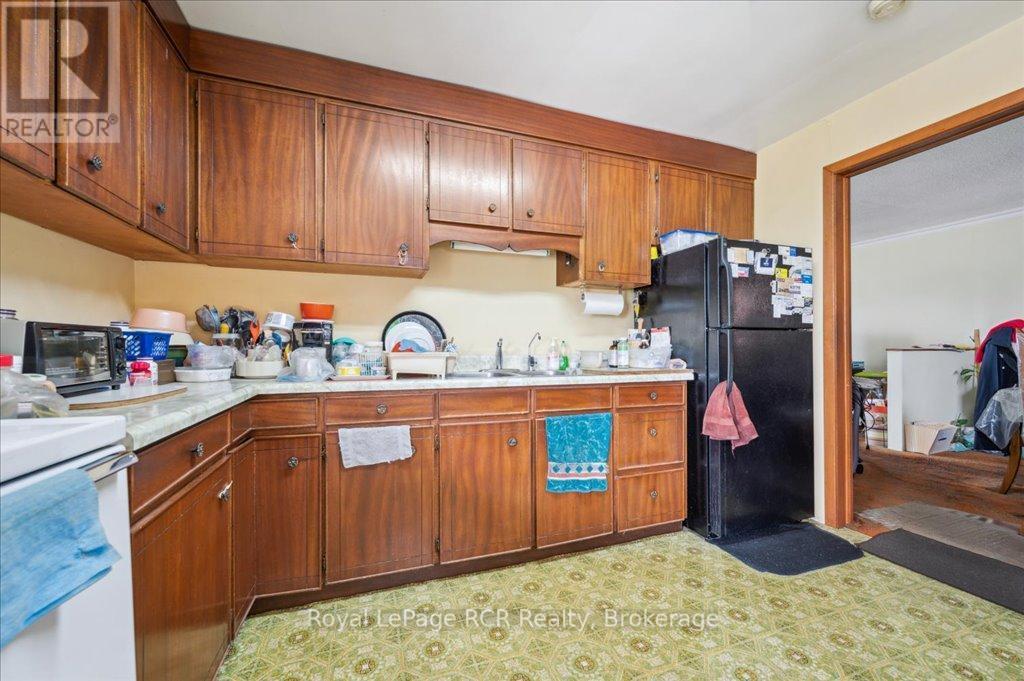 












9369 HWY 6 HIGHWAY

,
Wellington North,







Ontario
N0G2E0


