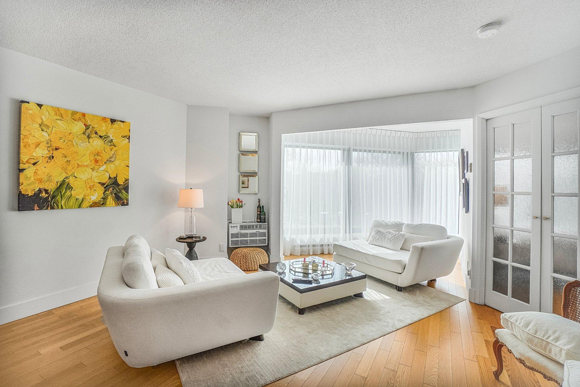 









1200


Ch. du Golf

, 206,
Montréal (Verdun/Île-des-Soeurs),




QC
H3E1P5

