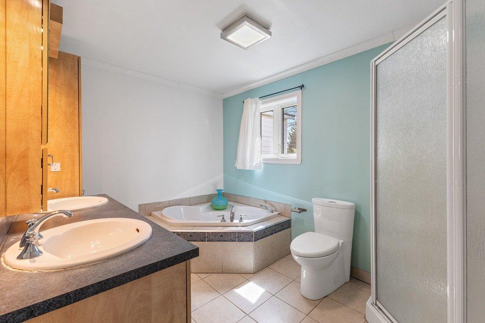 









127


Rue Faubert

,
Saint-Jean-sur-Richelieu,




QC
J2Y1G1

