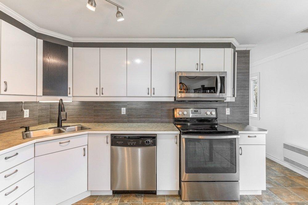 









127


Rue Faubert

,
Saint-Jean-sur-Richelieu,




QC
J2Y1G1

