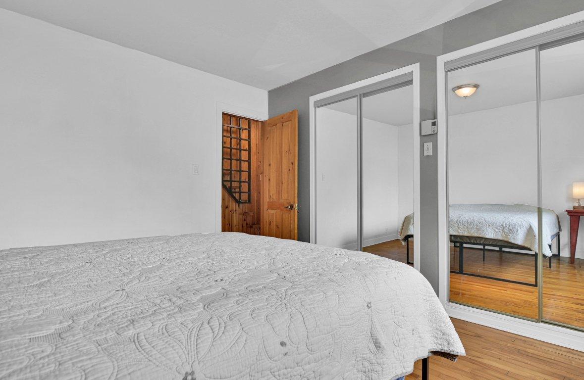 









46


12e Avenue

,
Deux-Montagnes,




QC
J7R3S1

