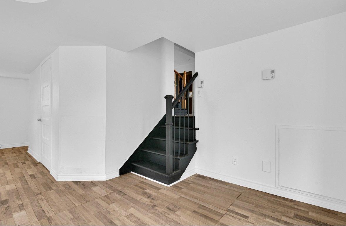 









46


12e Avenue

,
Deux-Montagnes,




QC
J7R3S1

