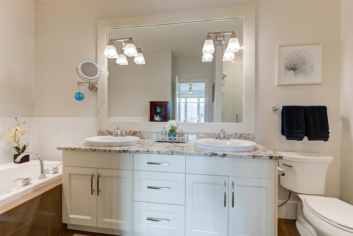 









4000


Trails

Place, 101,
Peachland,




BC
V0H 1X5

