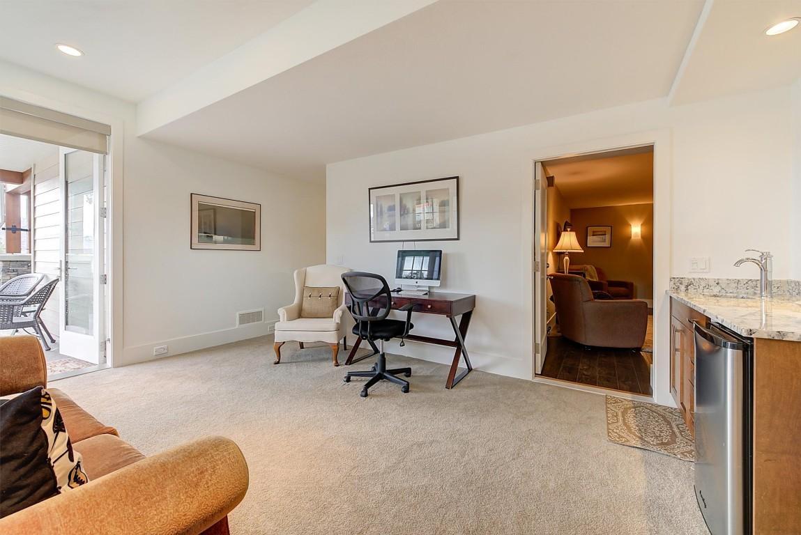 









4000


Trails

Place, 101,
Peachland,




BC
V0H 1X5


