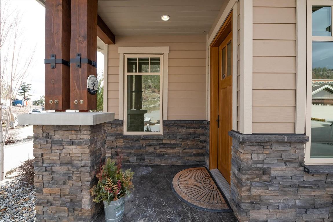 









4000


Trails

Place, 101,
Peachland,




BC
V0H 1X5

