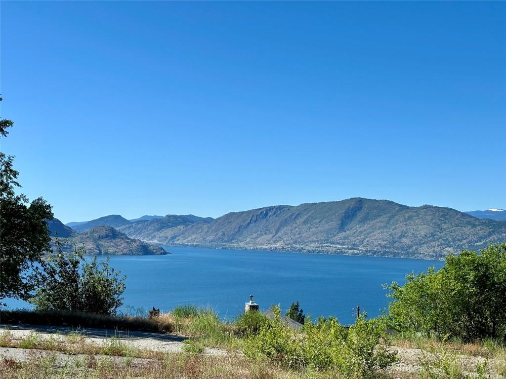 









4000


Trails

Place, 101,
Peachland,




BC
V0H 1X5

