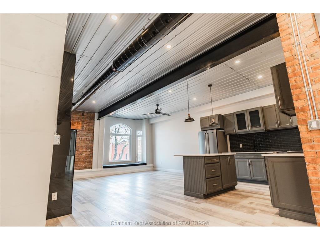 









210


King

Street West, 2A,
Chatham,




ON
N7M 1E5

