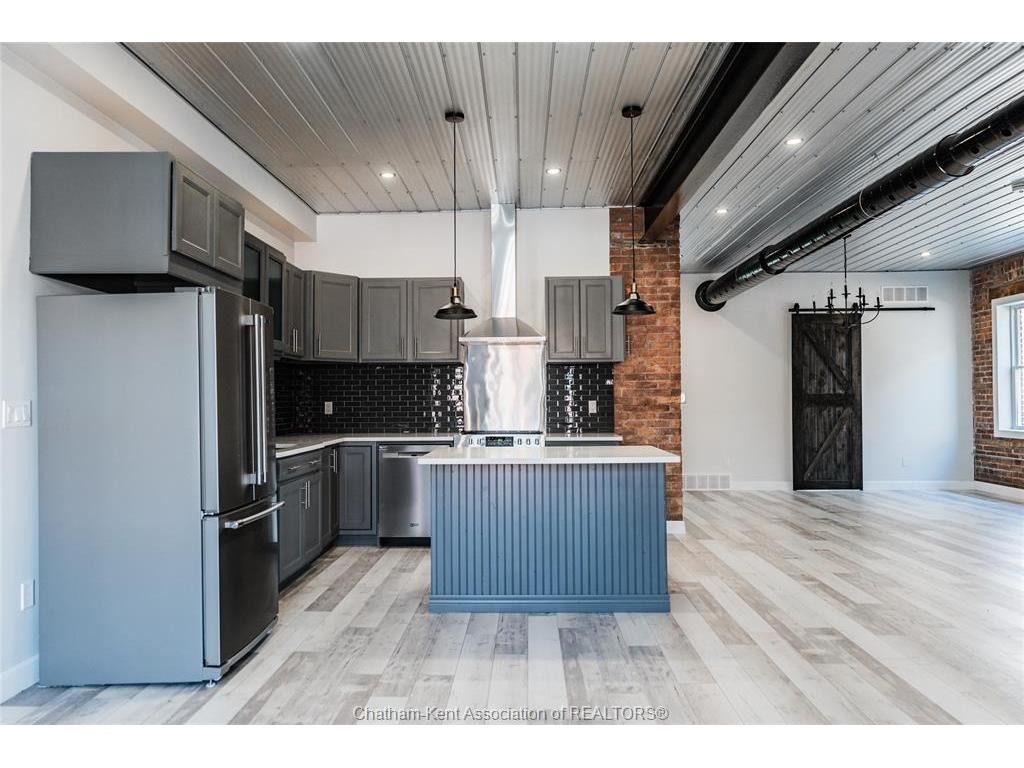 









210


King

Street West, 2A,
Chatham,




ON
N7M 1E5

