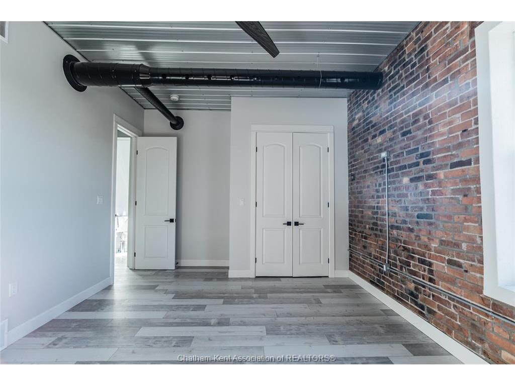 









210


King

Street West, 2A,
Chatham,




ON
N7M 1E5

