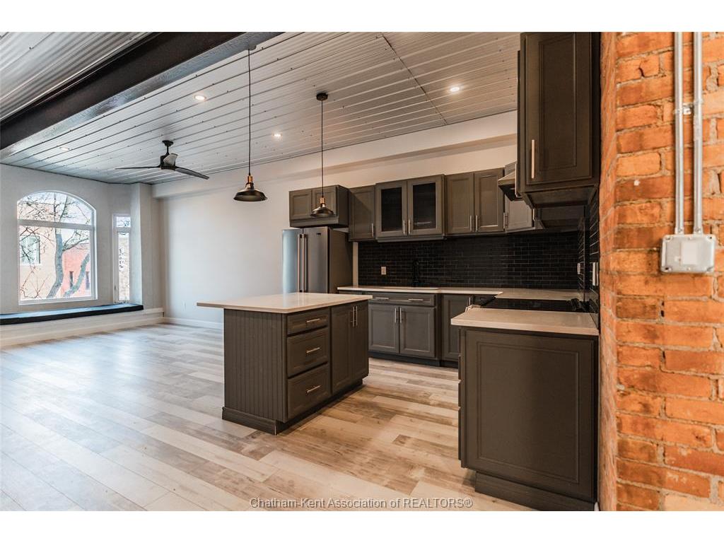 









210


King

Street West, 2A,
Chatham,




ON
N7M 1E5

