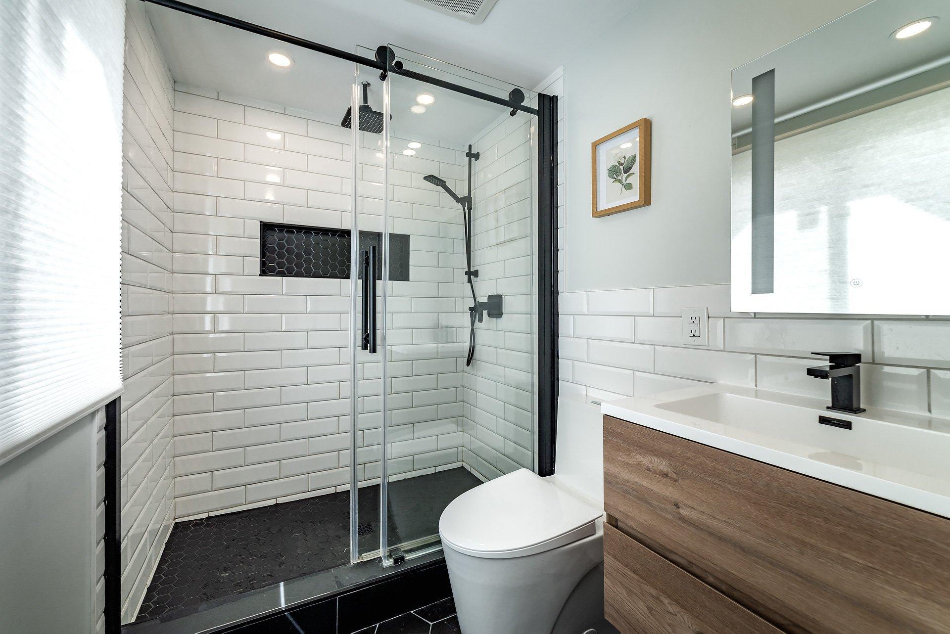 









2903


Rue Lake

,
Dollard-des-Ormeaux,




QC
H9B2K5

