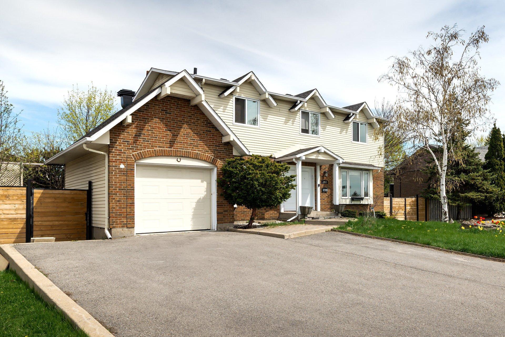 









2903


Rue Lake

,
Dollard-des-Ormeaux,




QC
H9B2K5

