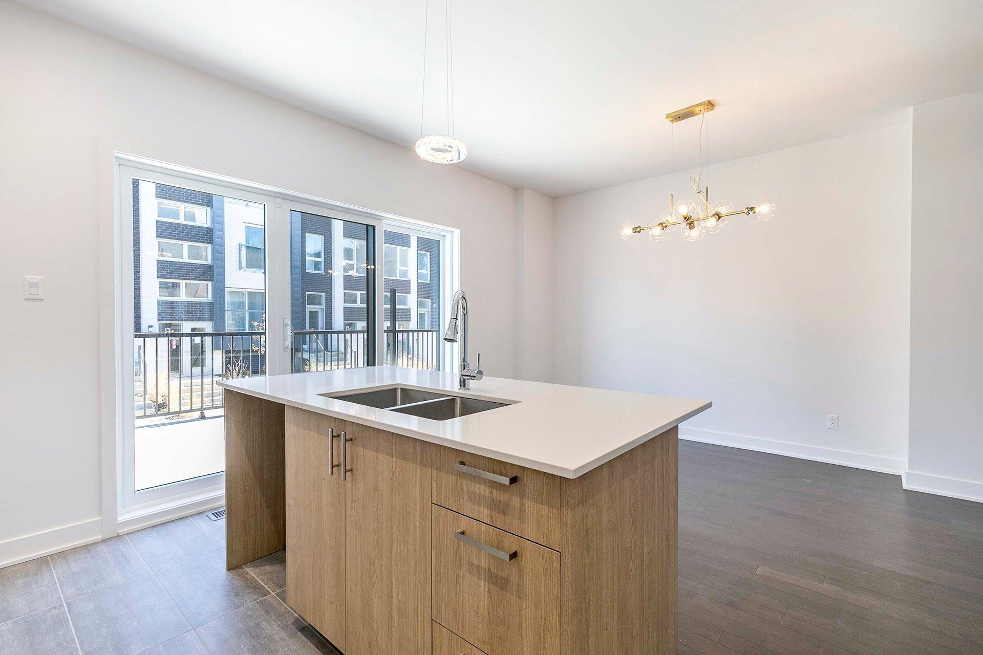 









202


Av. Jenkins

,
Montréal (Lachine),




QC
H8S0A1

