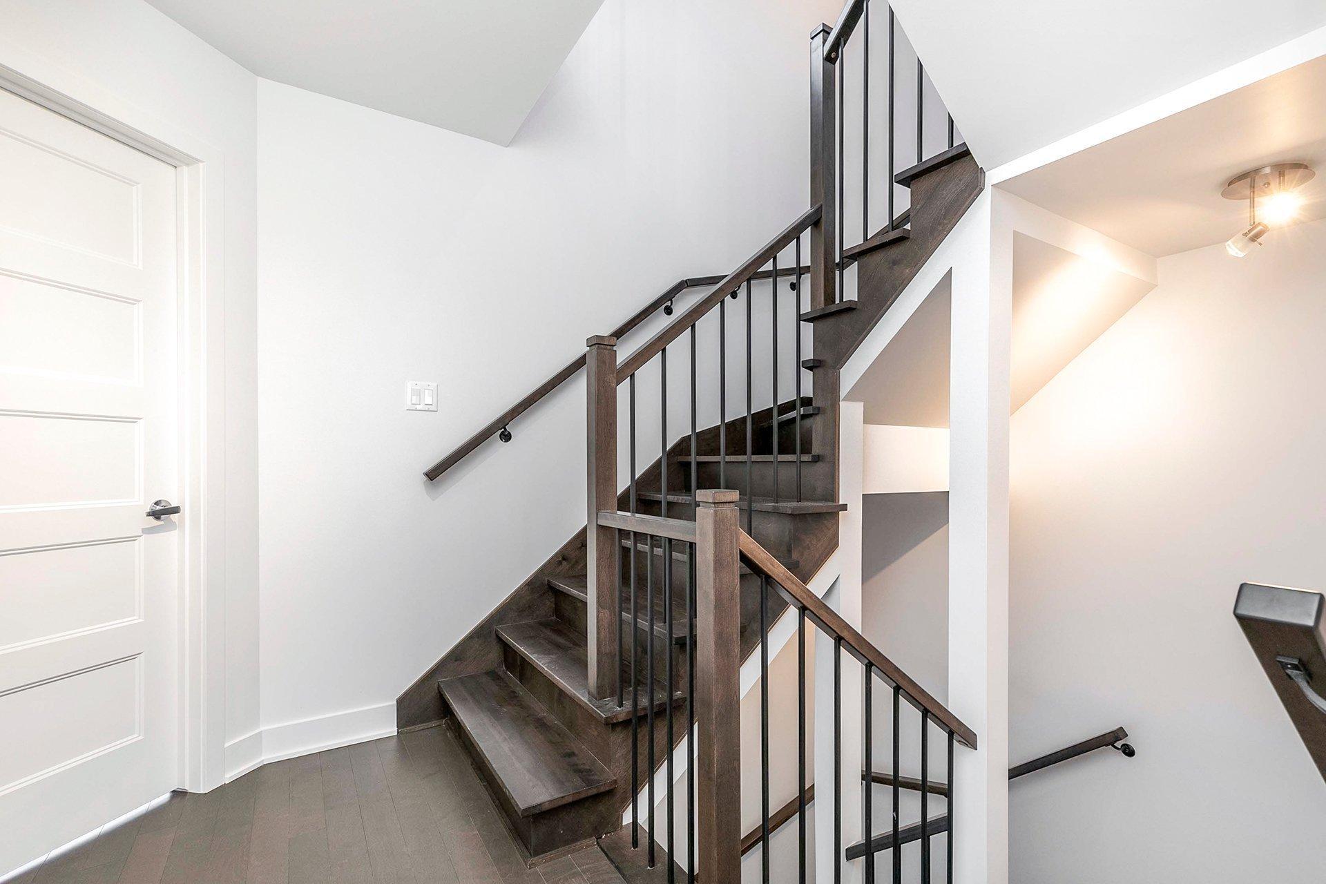 









202


Av. Jenkins

,
Montréal (Lachine),




QC
H8S0A1

