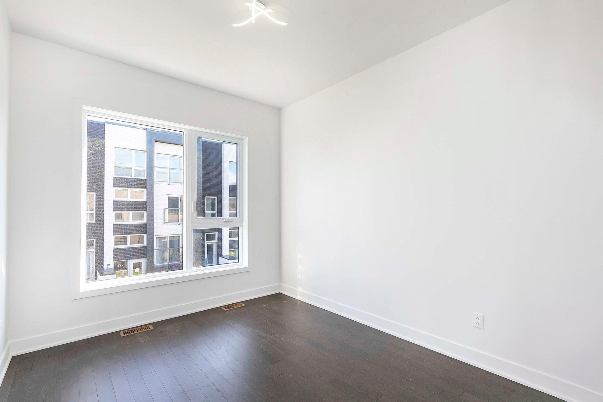 









202


Av. Jenkins

,
Montréal (Lachine),




QC
H8S0A1


