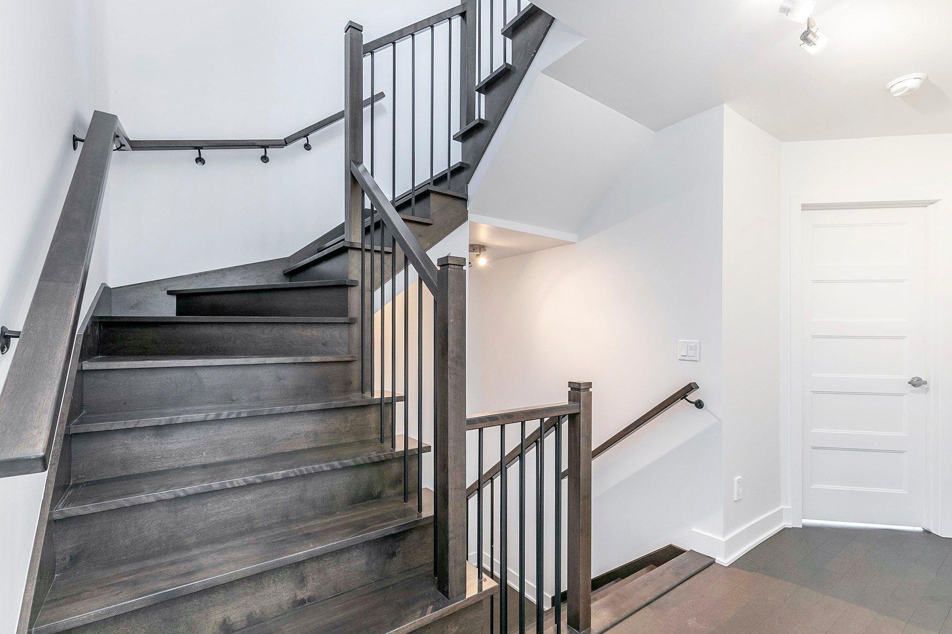 









202


Av. Jenkins

,
Montréal (Lachine),




QC
H8S0A1


