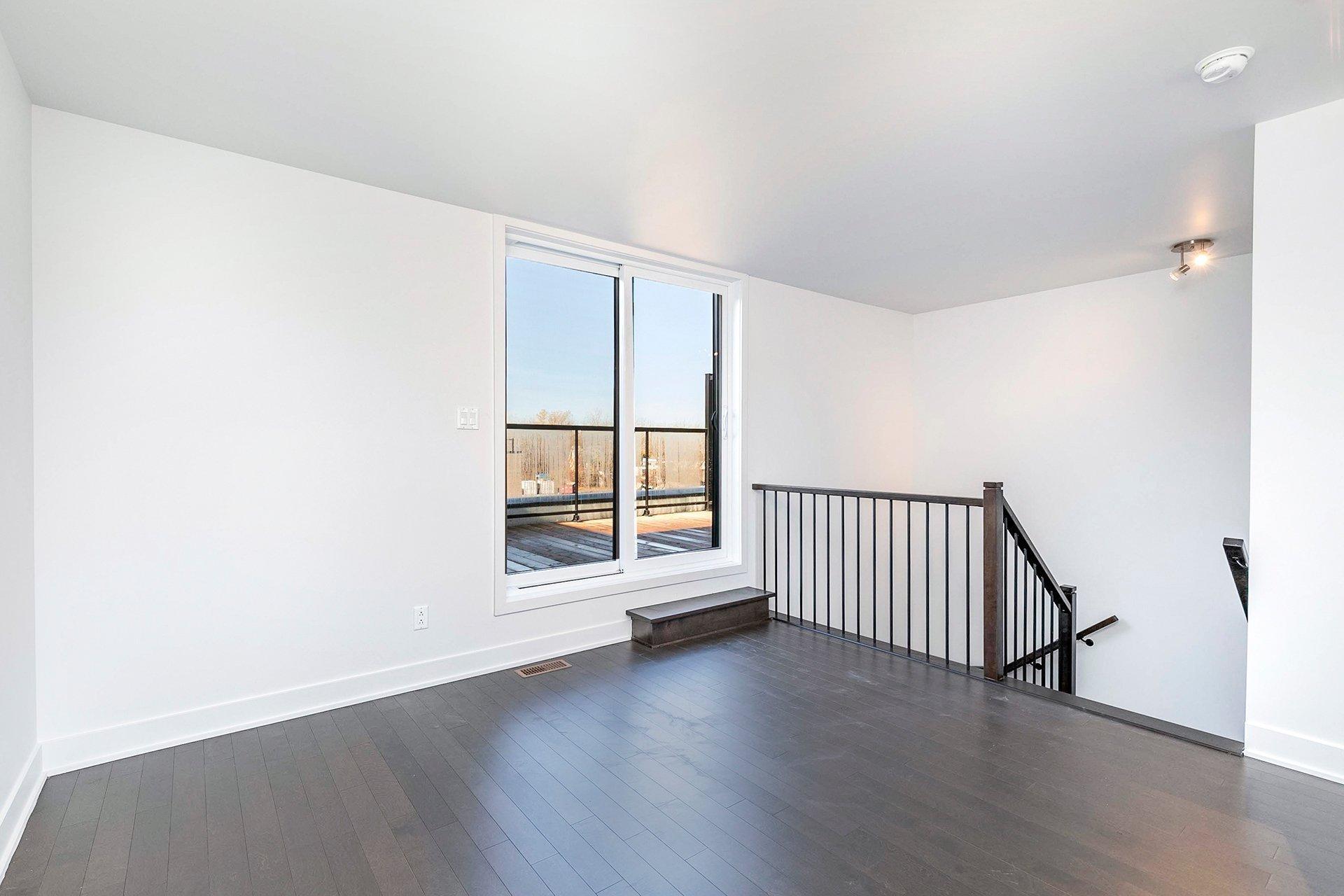 









202


Av. Jenkins

,
Montréal (Lachine),




QC
H8S0A1

