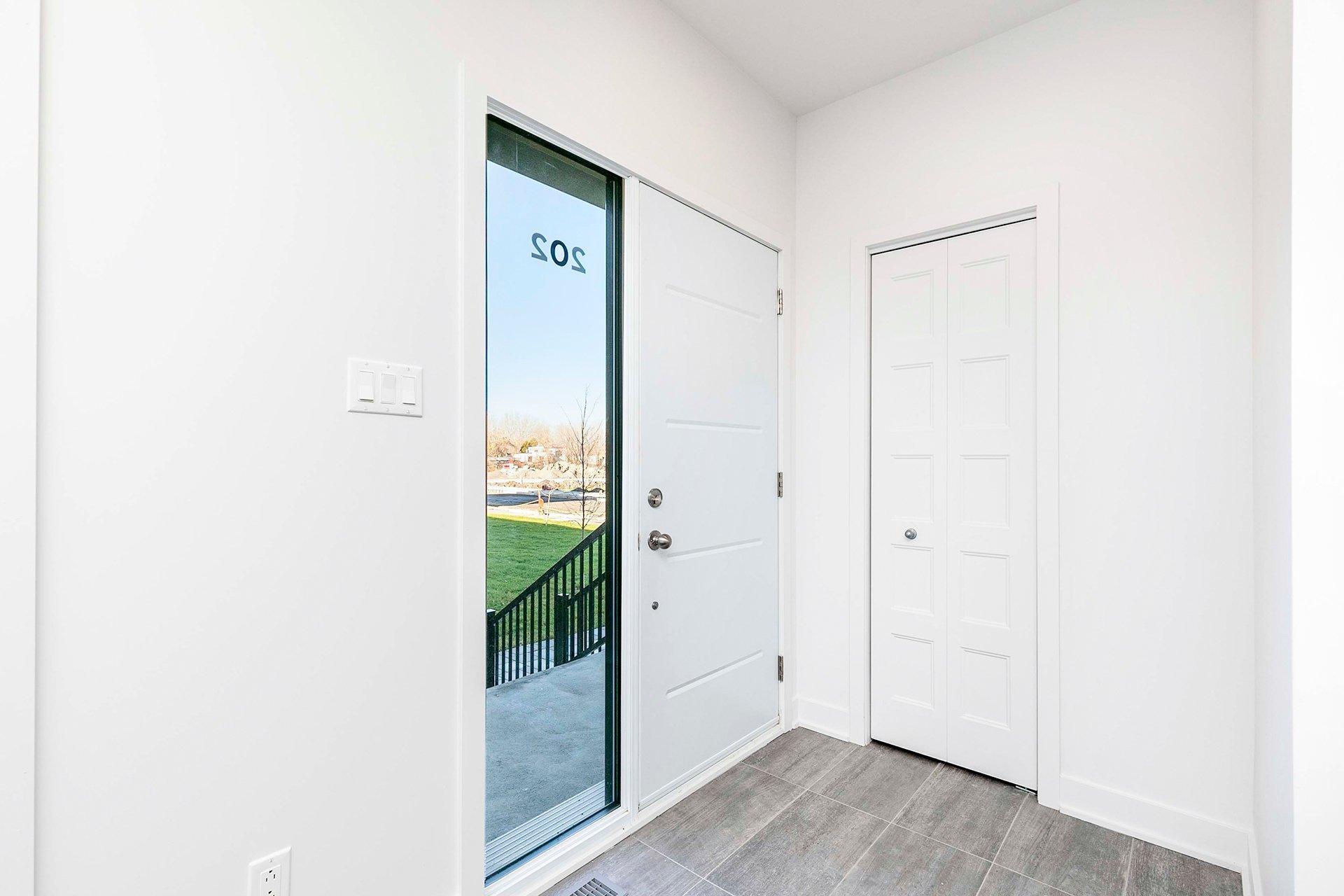 









202


Av. Jenkins

,
Montréal (Lachine),




QC
H8S0A1

