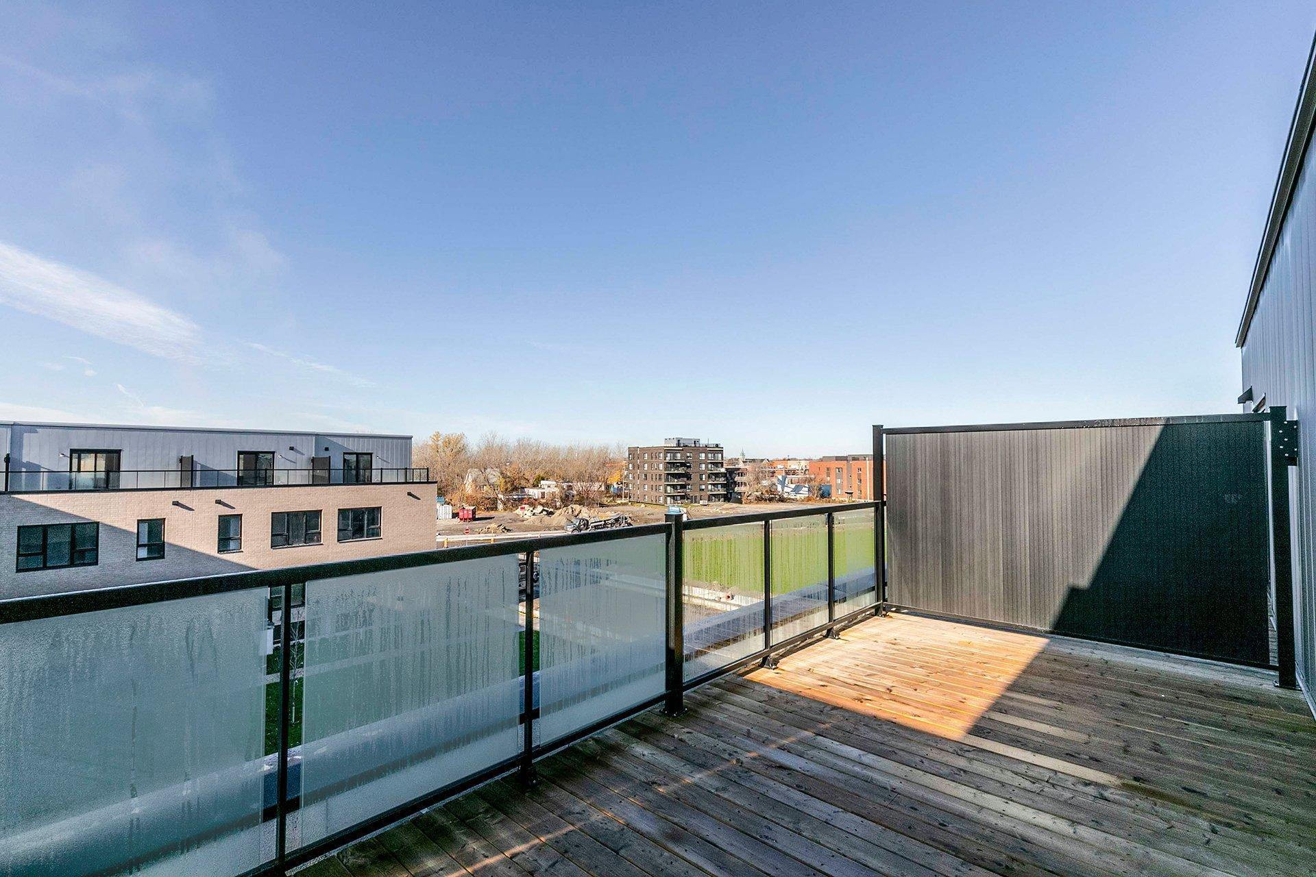 









202


Av. Jenkins

,
Montréal (Lachine),




QC
H8S0A1

