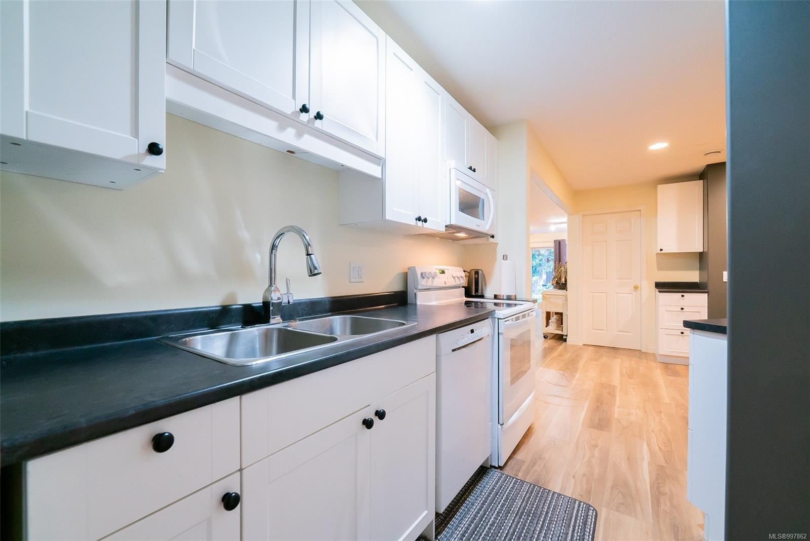 









6256


Ferley

Pl,
Nanaimo,




BC
V9V 1S2


