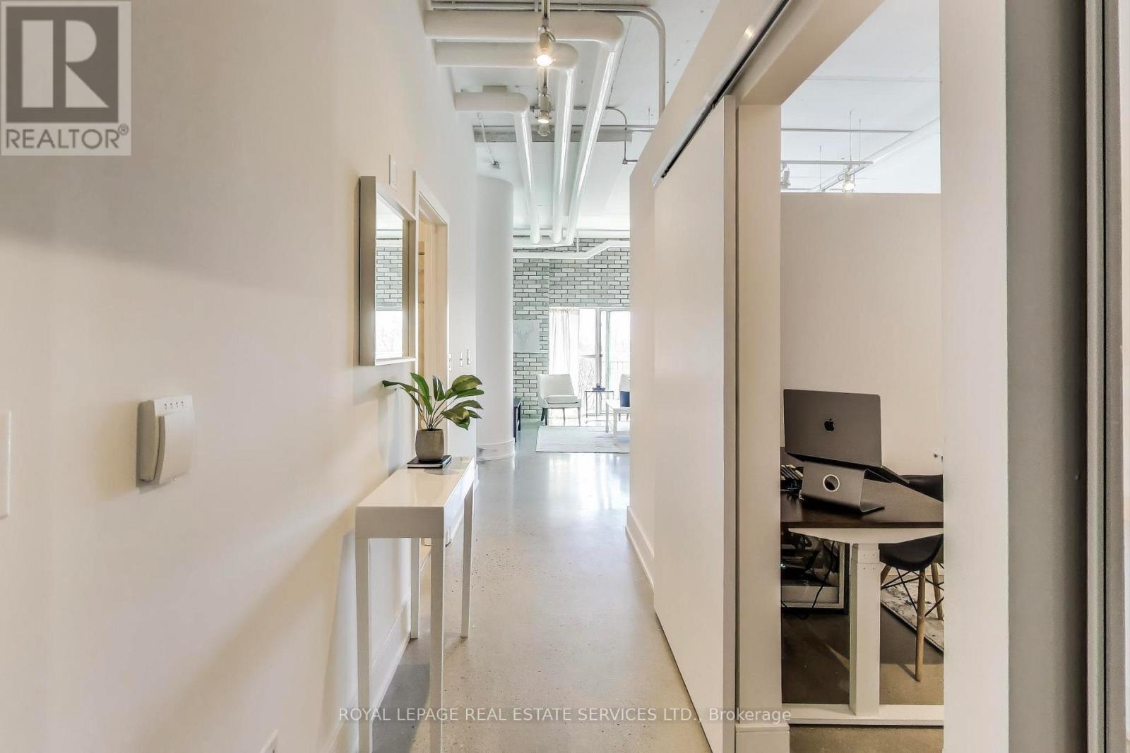 












507 - 2 FIELDWAY ROAD

,
Toronto,




Ontario
M8Z0B9


