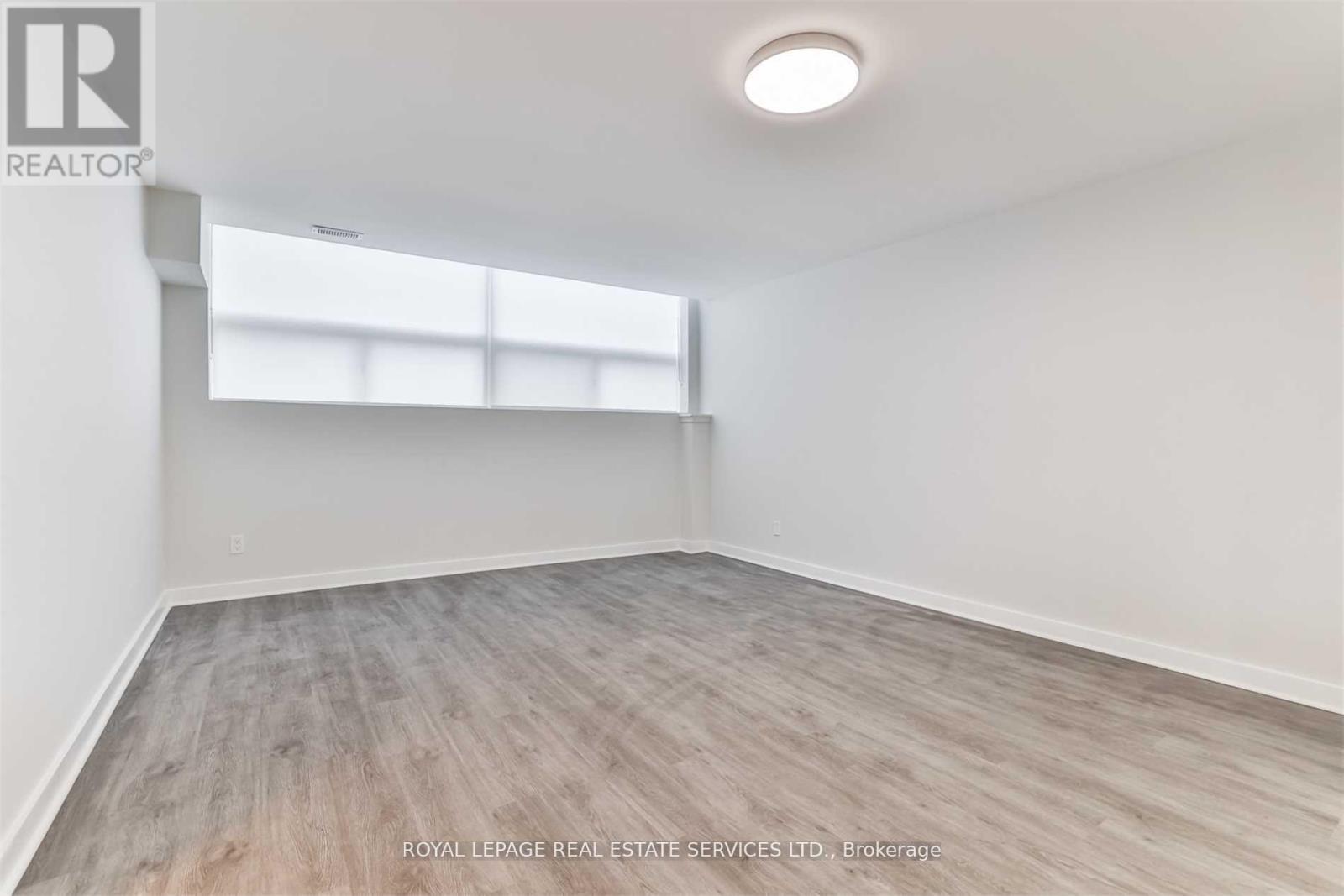 












LOWER - 72 WINSTON PARK BOULEVARD

,
Toronto,




Ontario
M3K1C3

