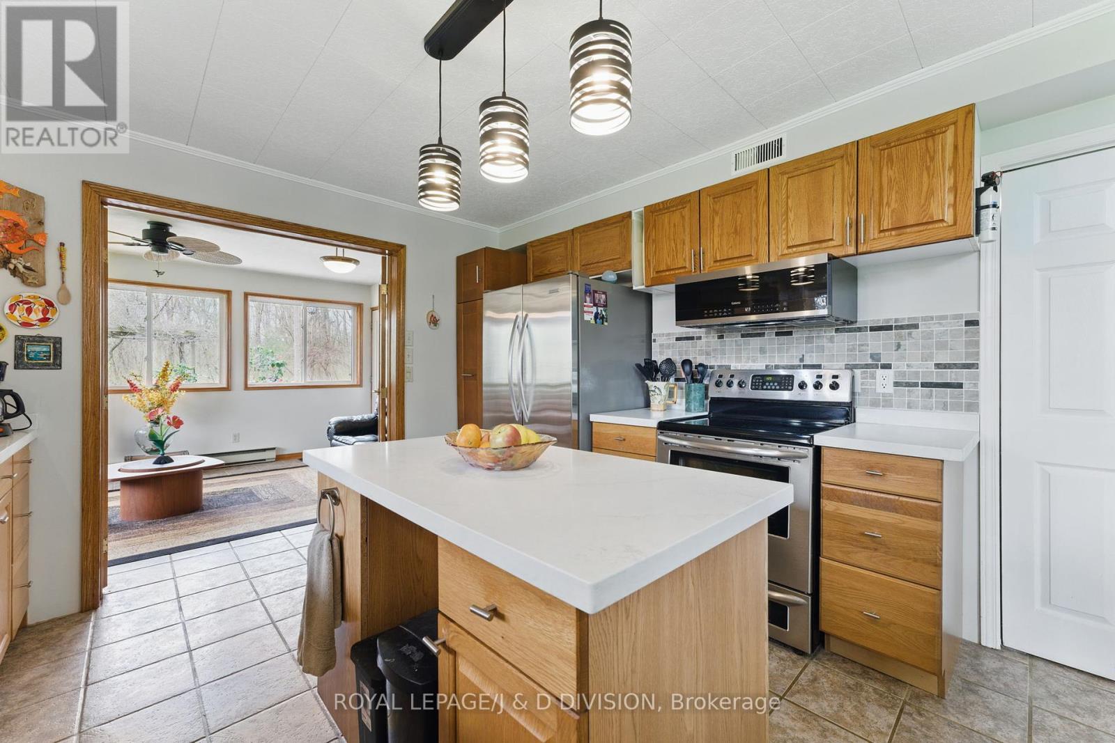 












295 BRANT ROAD

,
Brant,




Ontario
N0E1N0

