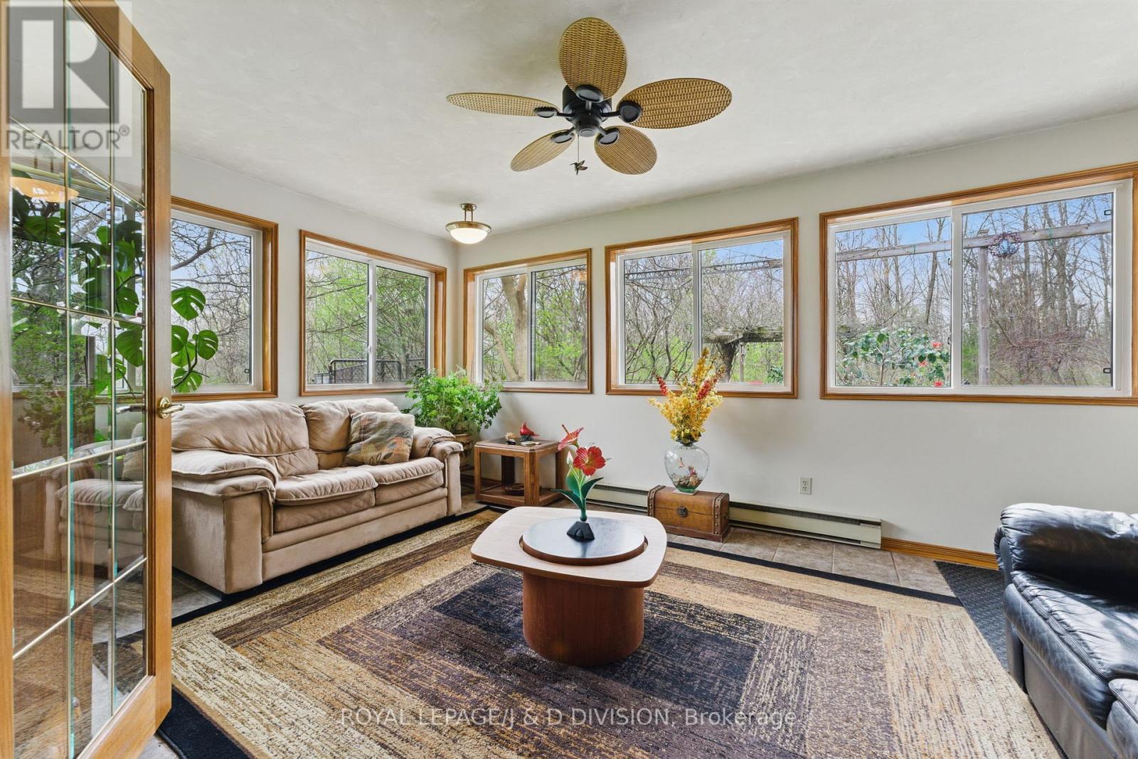 












295 BRANT ROAD

,
Brant,




Ontario
N0E1N0

