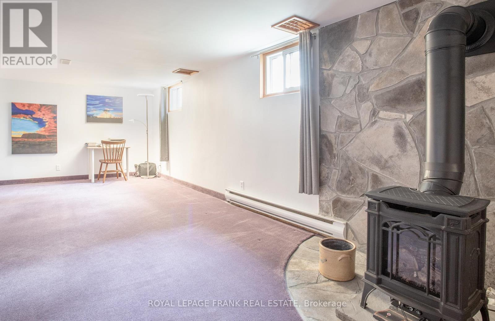 












5691 OCHONSKI ROAD

,
Clarington,




Ontario
L0B1M0

