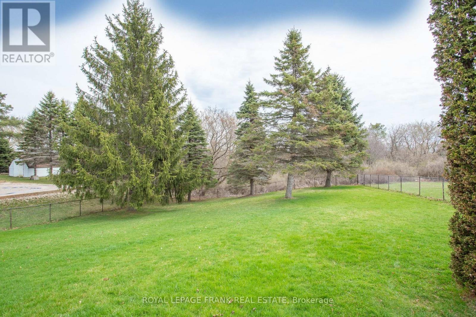 












5691 OCHONSKI ROAD

,
Clarington,




Ontario
L0B1M0

