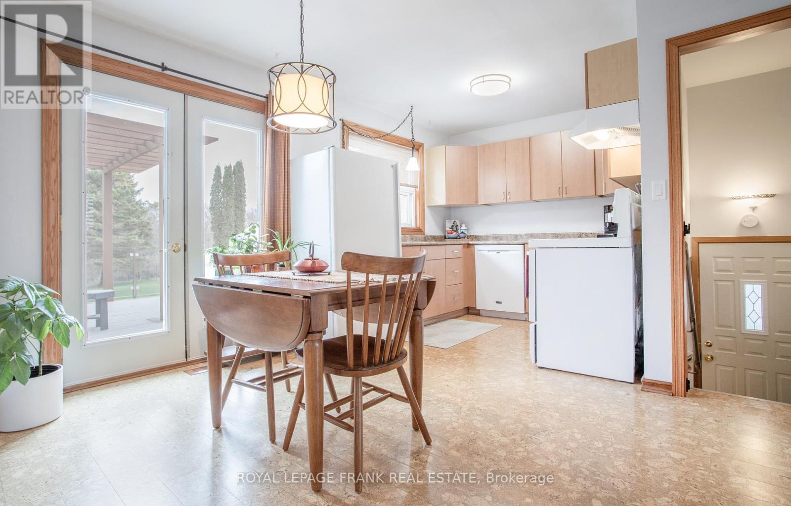 












5691 OCHONSKI ROAD

,
Clarington,




Ontario
L0B1M0

