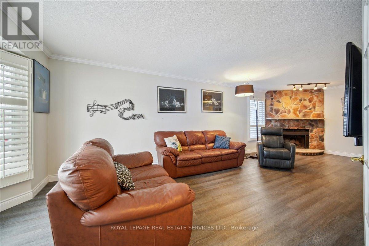 












224 O'DONOGHUE AVENUE

,
Oakville,




Ontario
L6H3W6

