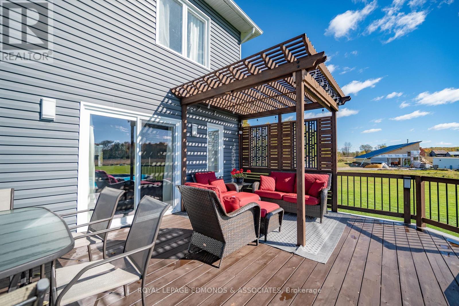 












2005 LOOKOUT ROAD

,
Whitewater Region,




Ontario
K0J2L0

