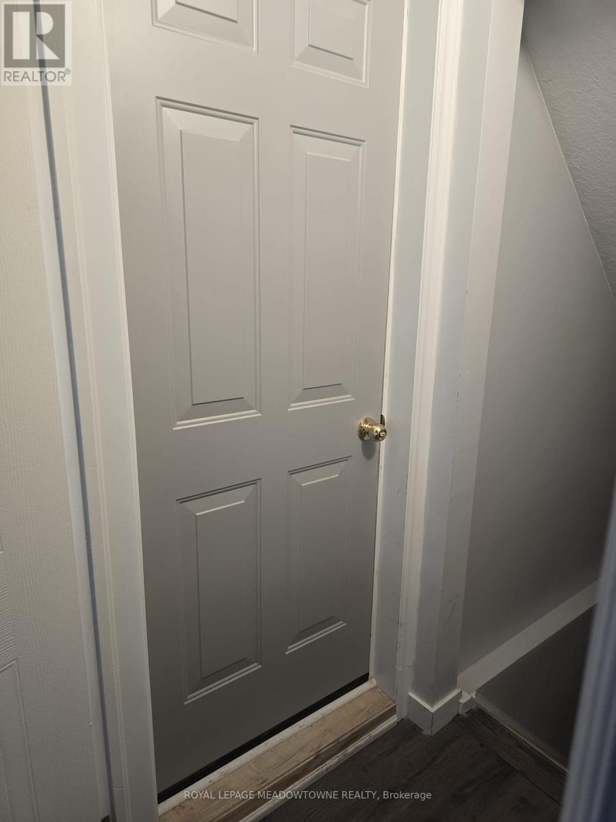 












BASEMENT - 28 AMANDA WALK

,
Cambridge,




Ontario
N3C4K8


