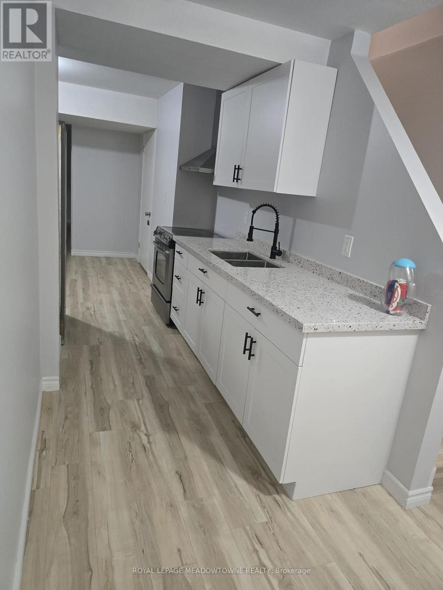 












BASEMENT - 28 AMANDA WALK

,
Cambridge,




Ontario
N3C4K8

