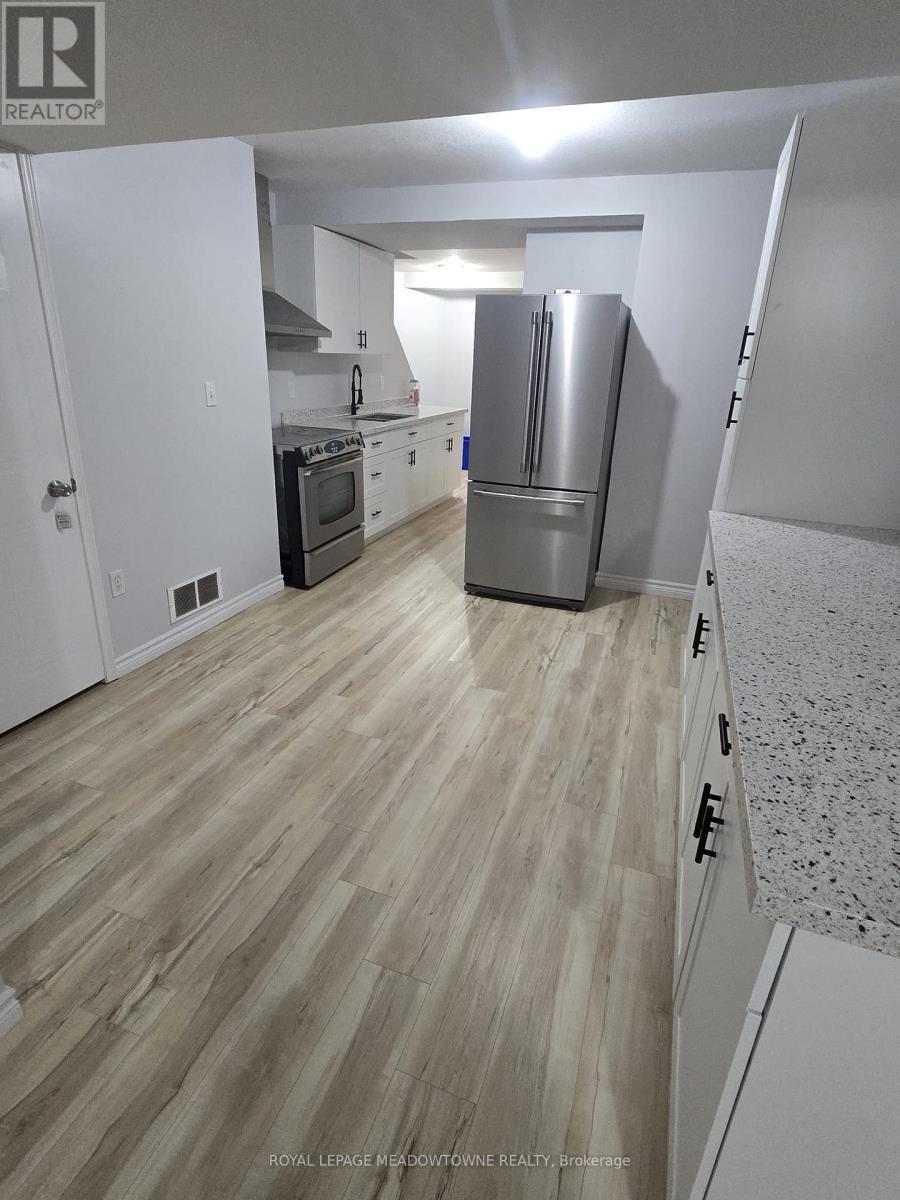 












BASEMENT - 28 AMANDA WALK

,
Cambridge,




Ontario
N3C4K8

