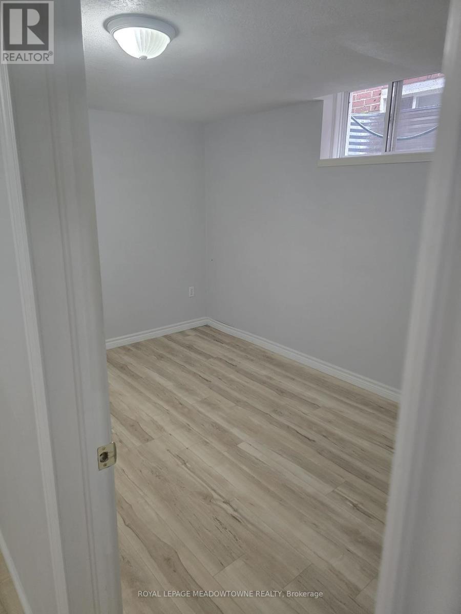












BASEMENT - 28 AMANDA WALK

,
Cambridge,




Ontario
N3C4K8

