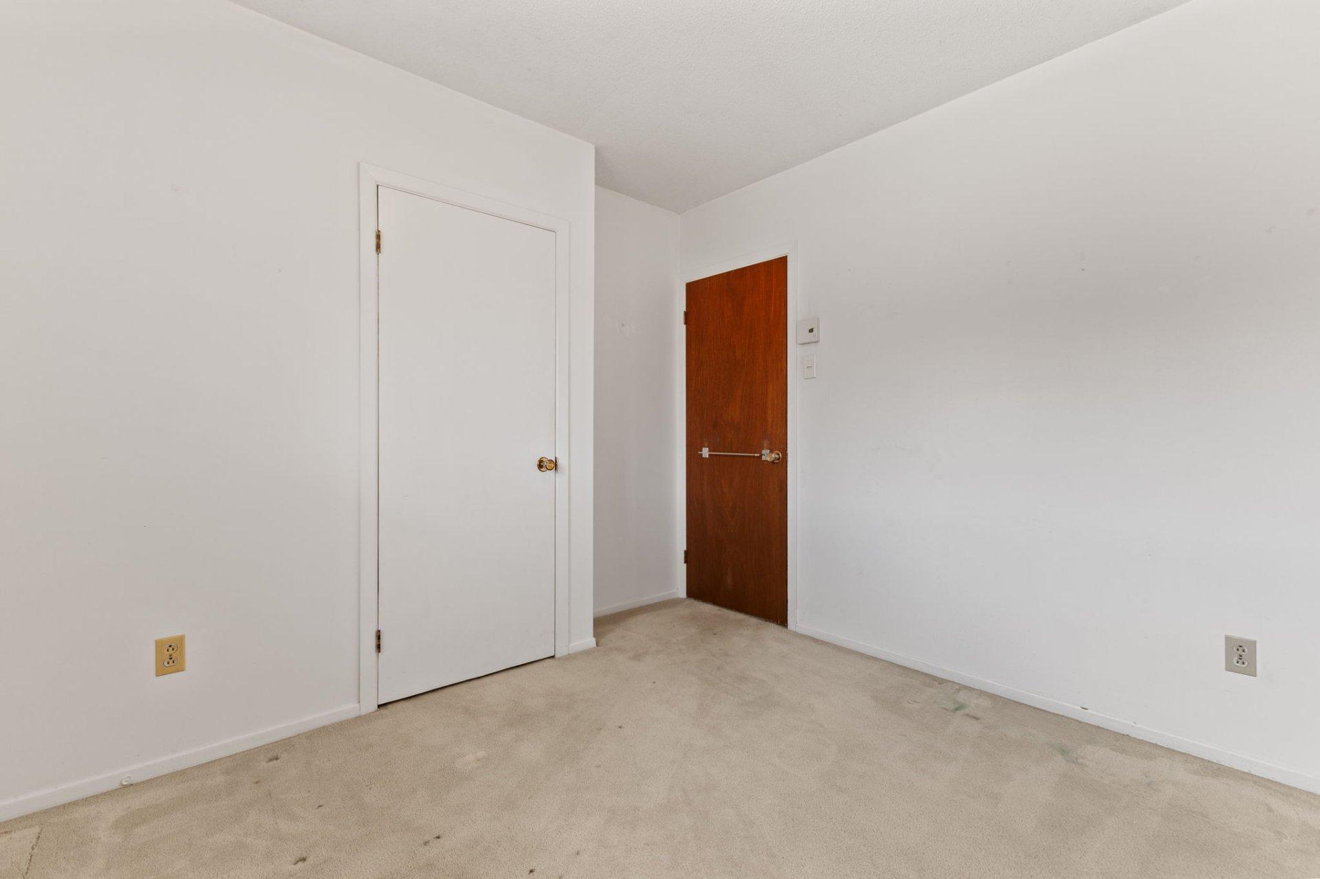 









17


Rue Eastern

,
Gatineau (Aylmer),




QC
J9H2L2


