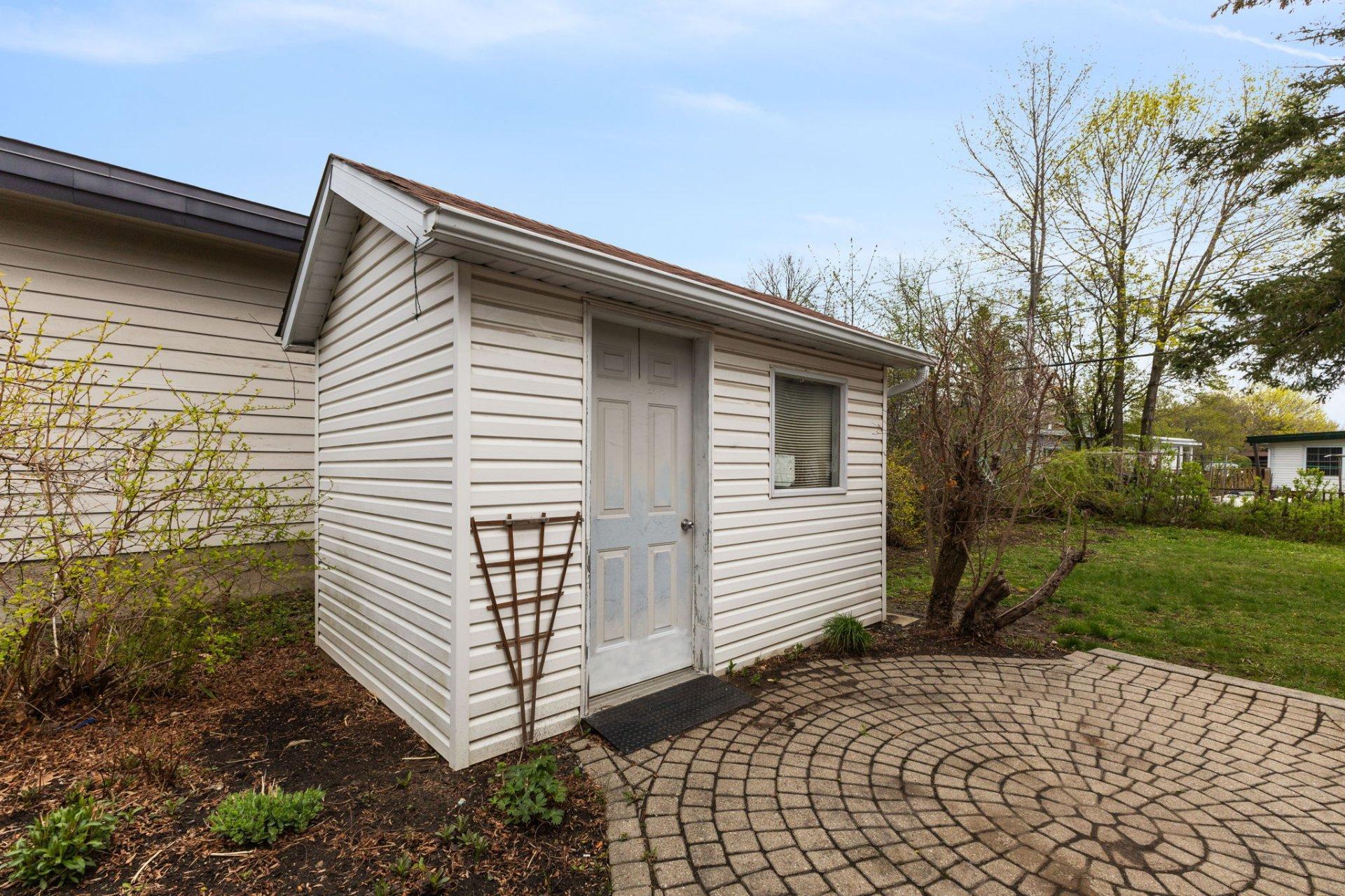 









17


Rue Eastern

,
Gatineau (Aylmer),




QC
J9H2L2


