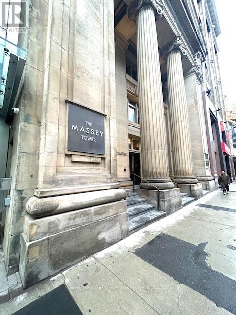 












1106 - 197 YONGE STREET

,
Toronto,




Ontario
M5B0C1

