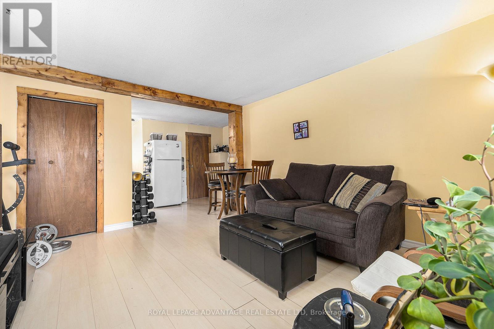 












2579 RIDEAU FERRY ROAD

,
Drummond/North Elmsley,




Ontario
K7H0G5

