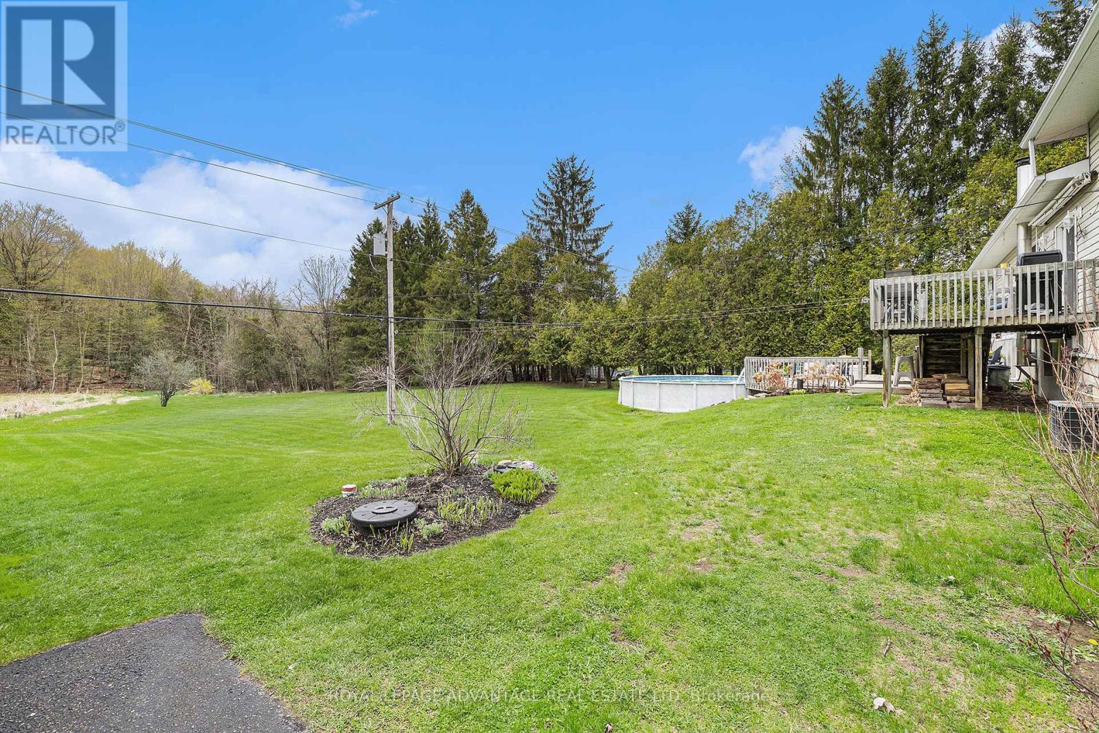












2579 RIDEAU FERRY ROAD

,
Drummond/North Elmsley,




Ontario
K7H0G5

