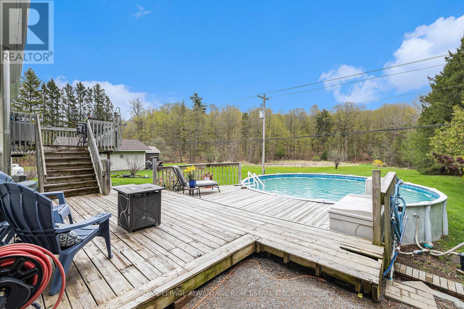 












2579 RIDEAU FERRY ROAD

,
Drummond/North Elmsley,




Ontario
K7H0G5

