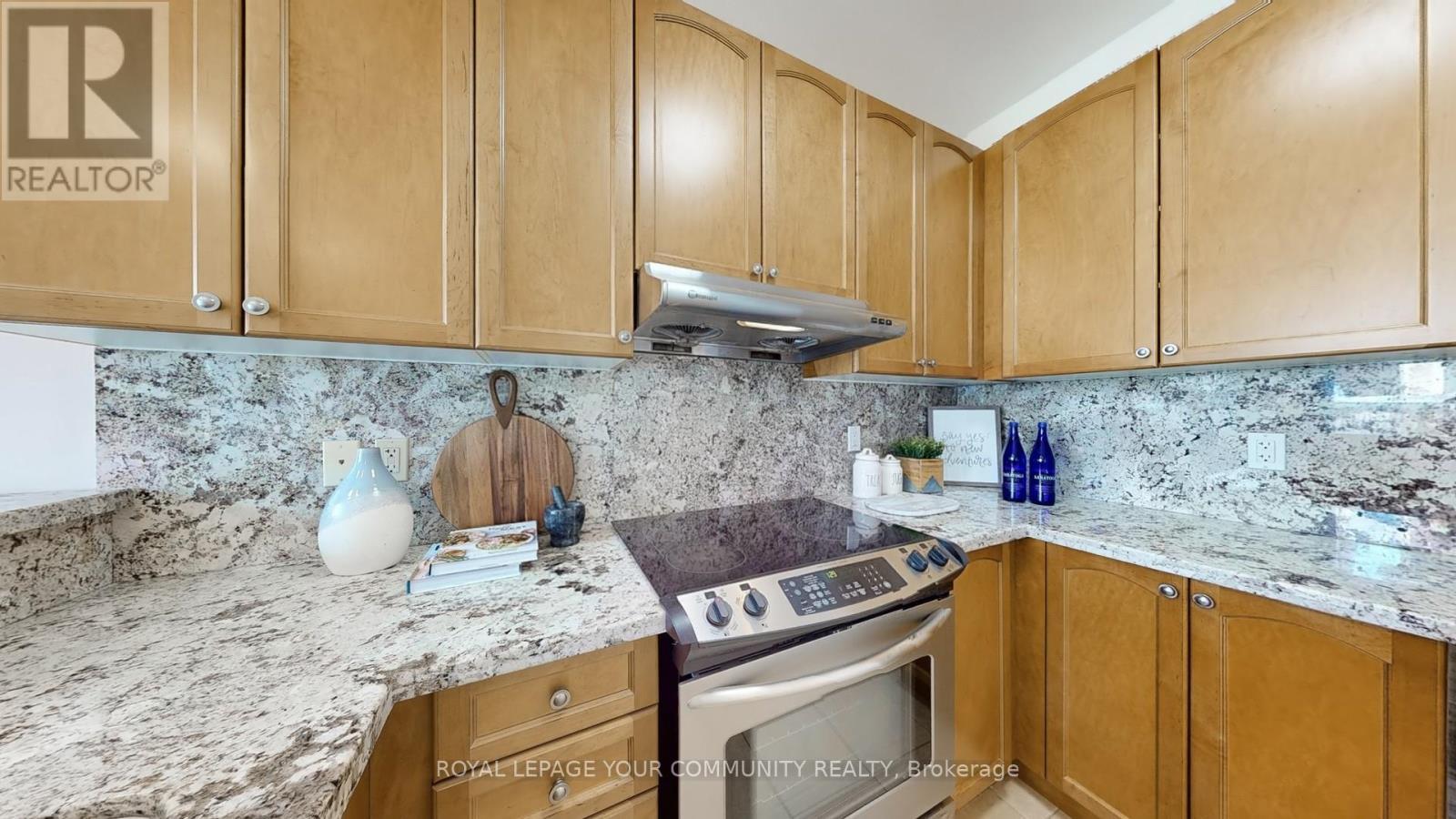 












18 SISINA AVENUE

,
Markham,




Ontario
L6C0H6

