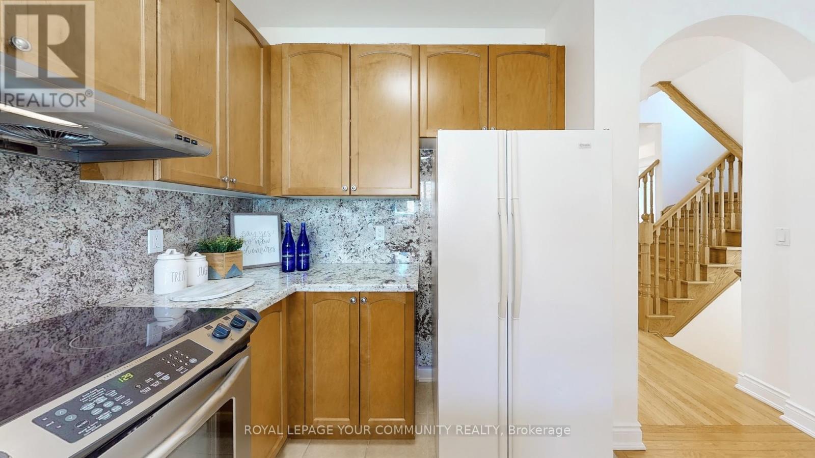 












18 SISINA AVENUE

,
Markham,




Ontario
L6C0H6

