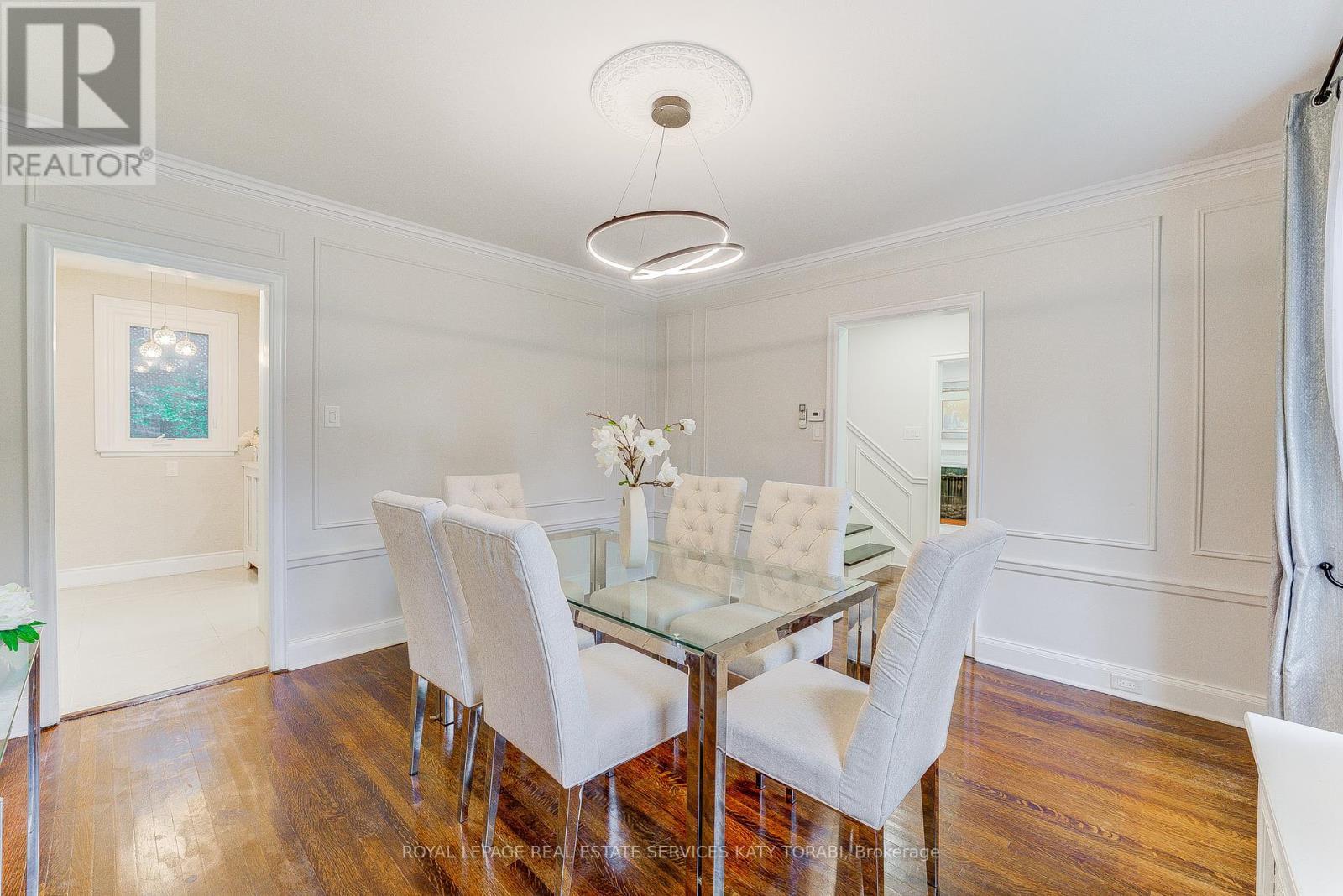 












603 SPADINA ROAD

,
Toronto,




Ontario
M5P2X1

