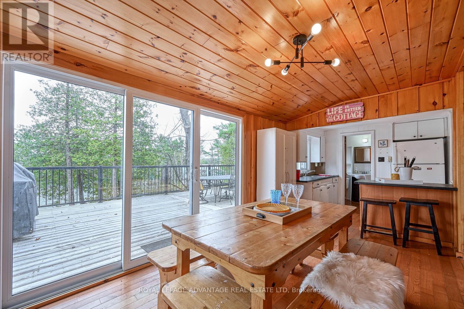 












106 MACMILLAN DRIVE

,
Tay Valley,




Ontario
K7H3C5

