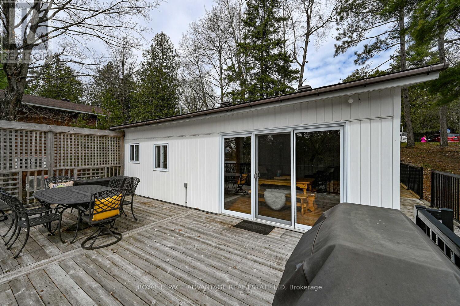 












106 MACMILLAN DRIVE

,
Tay Valley,




Ontario
K7H3C5

