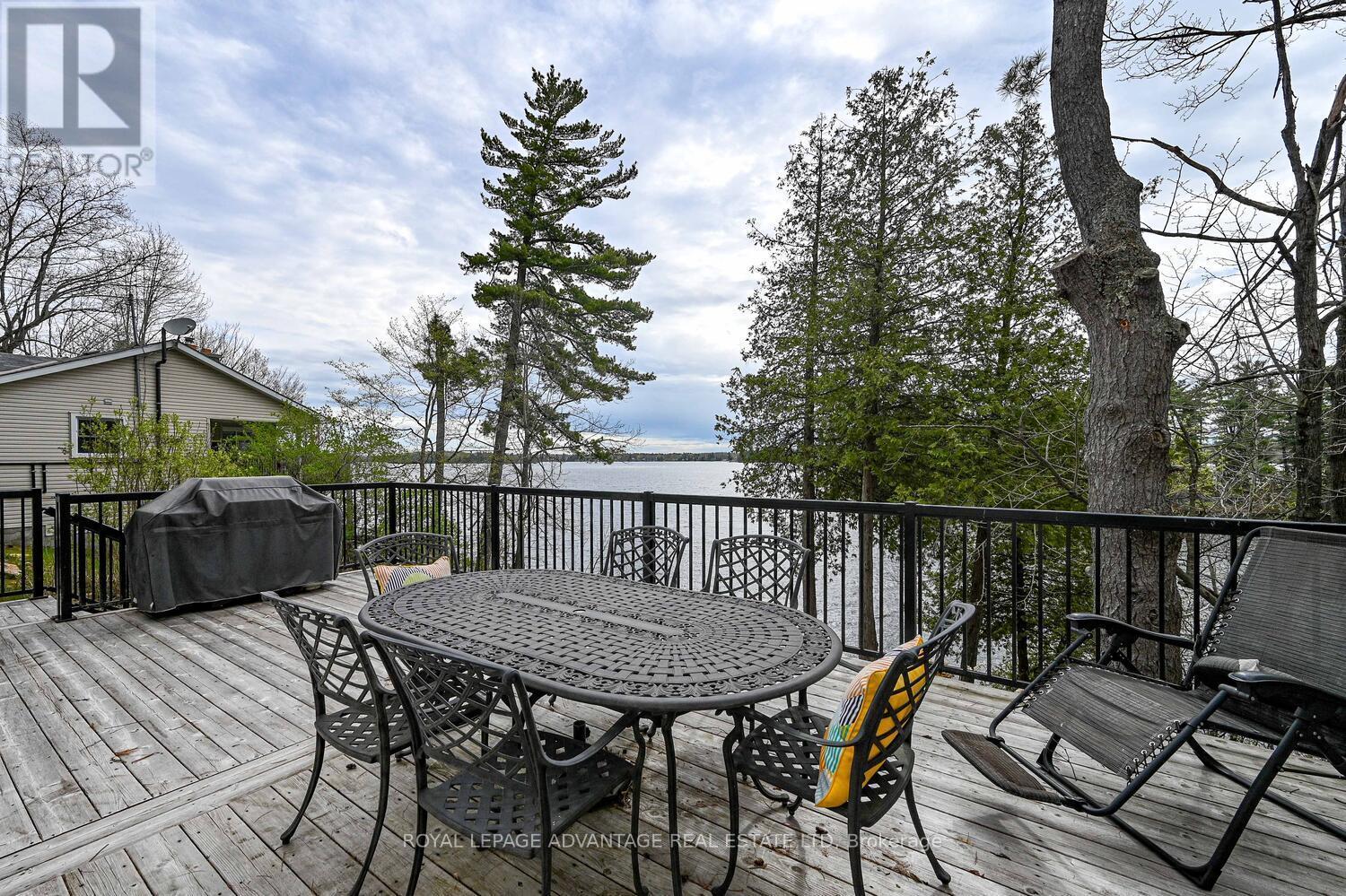 












106 MACMILLAN DRIVE

,
Tay Valley,




Ontario
K7H3C5

